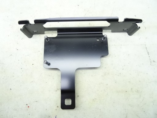 51118075359 BMW G11 крепление кронштейн