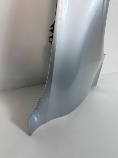 Volvo V60 II 2022 fender front right 31468171 711