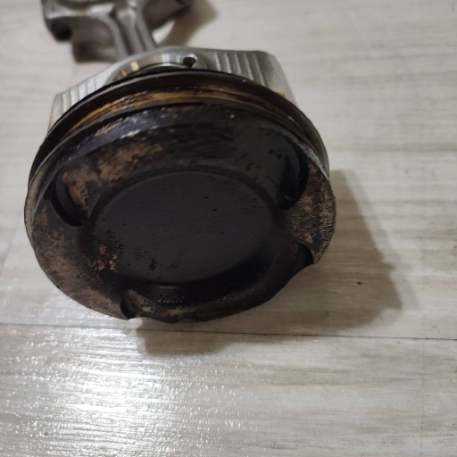 piston with connecting rod Dacia Jogger
