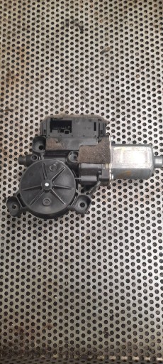 Мотор стеклоподъемника vw t6 7h0959802m