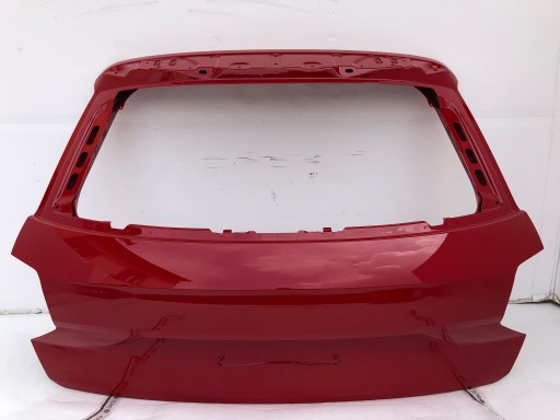 AUDI Q2 крышка багажника 81A827025E