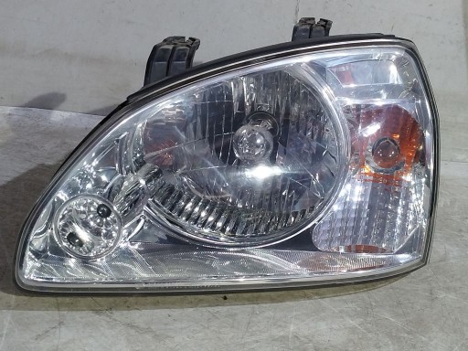 Kia Carens II 2 light left front front