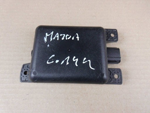 D24H-67Y80B - Mazda cx3 датчик датчик сліпих зон правий d24h67y80b