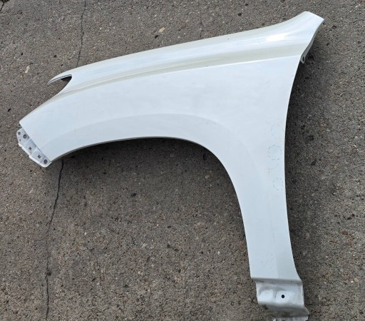 Toyota Land Cruiser (J150) front side left fender front