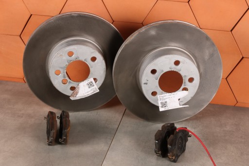 BMW G20 G21 G22 G23 G26 G42 kotuče desticky předek 307X24 6877212