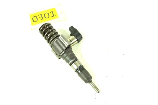 einspritzdüse VW GOLF 5 PASSAT B6 TOURAN JETTA AUDI A3 8P 2.0 TDI 03G130073T
