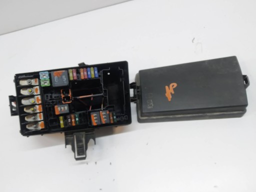 compartment of fuses 5Q0907361B 1.4 TSI Skoda Octavia III (2012-2020 )