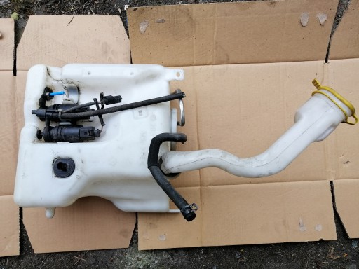 MERCEDES W203 бачок омивача 2038600660