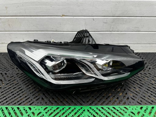 light front side right BMW 2 Active Tourer U06 5A42248
