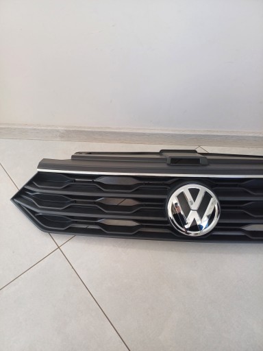 Grill VW T- ROC 2GA853651E 17R