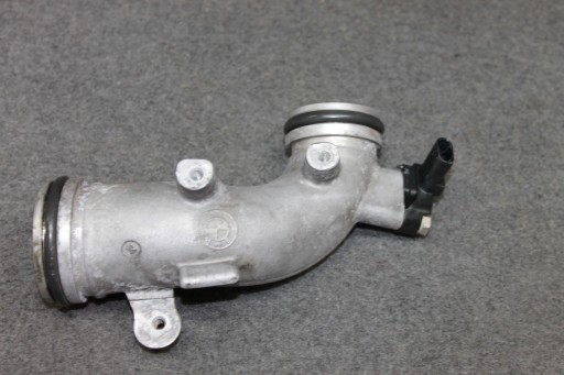 BMW G30 G32 G11 G15 4.0D B57 - pipe clutch TURBO - 8581899