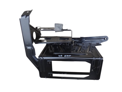 Кріплення модуля багажника BMW X5 E70