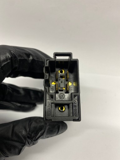 switch button ASR 1U0927133 SKODA OCTAVIA 1U