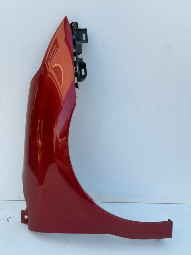 fender right front front Citroen C4 and EKQD 04-08r.