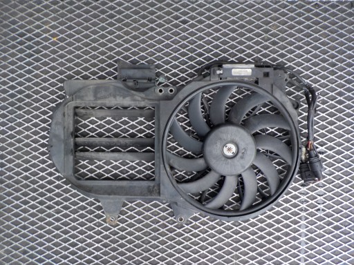 AUDI A4 B6 Ventola radiatore 8E0121205S