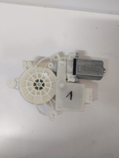 9479072 - Электродвигатель правого переднего стекла bmw x5 g05 x6 9450070