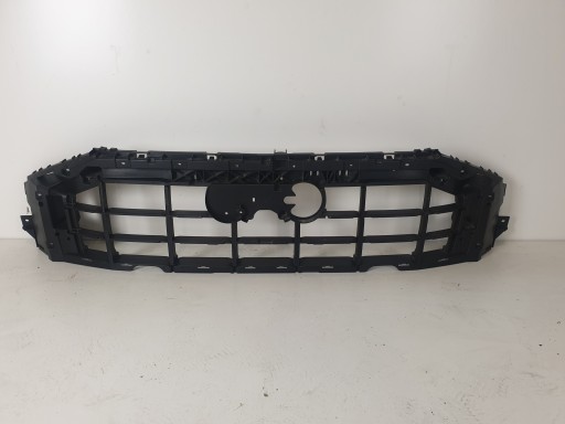 4M8807233 - AUDI Q8 RSQ8 кронштейн кріплення бампера манекен