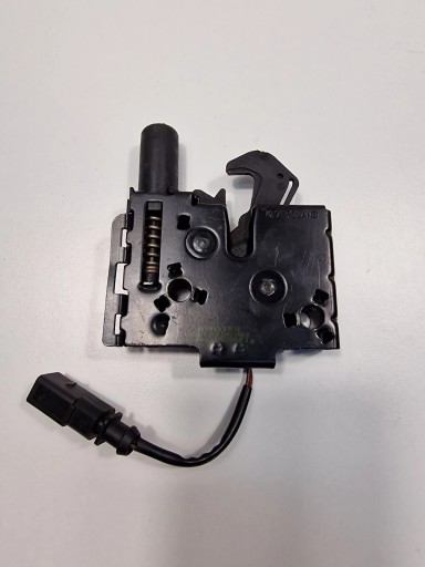 SKODA KODIAQ ЗАМОК КАПОТА 565823509