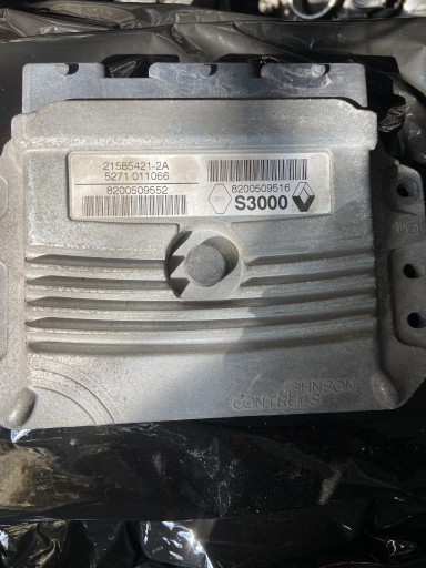 Блок керування двигуном 8200509516