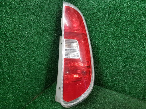 light right rear SKODA ROOMSTER