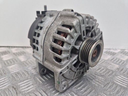 Mercedes C200d W205 alternator A0009063003