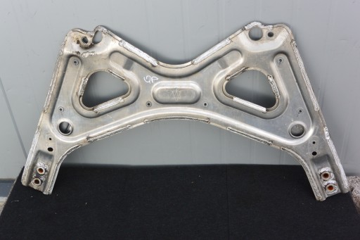 КРОНШТЕЙН ПЕРЕДНЕЙ БАЛКИ MASERATI QUATTROPORTE GHIBLI