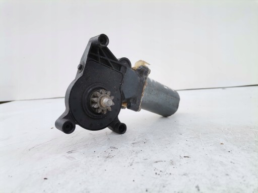 MERCEDES W210 mini motor of the window right front 0130821671