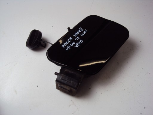 981010968A - КРЫШКА ТОПЛИВНОГО БАКА PEUGEOT 3008 II 1.6 HDI 2016-KTVD