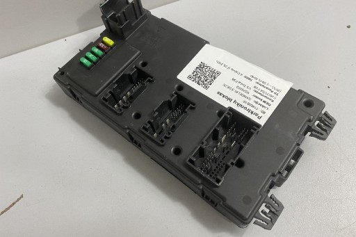 Модуль pdc bmw 4 cabrio (f33, f83) 9329702 2015 р.в.