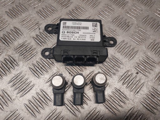 Capteurs Stationnement Avant + Module OPEL INSIGNIA A LIFT 13354532