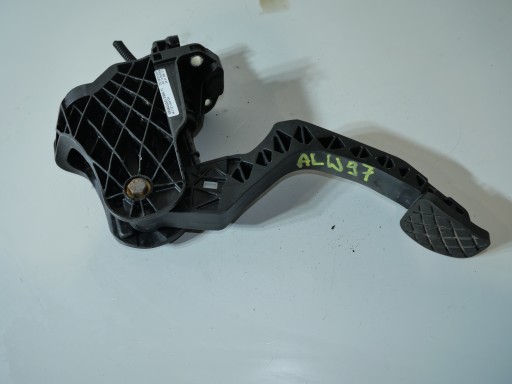 clutch pedal SKODA OCTAVIA II 1K1721059CH