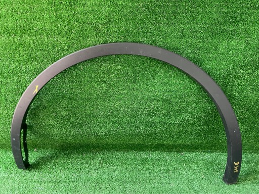 Tesla Y moulding of a fender left left front 1658691-00-a