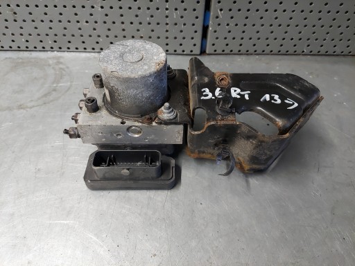 68183803AC - VOYAGER TOWN CARAVAN 11-20R НАСОС ABS