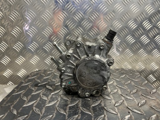 pumpa VACUM VAKUM goriva VOLKSWAGEN PASSAT B6 03G145209D