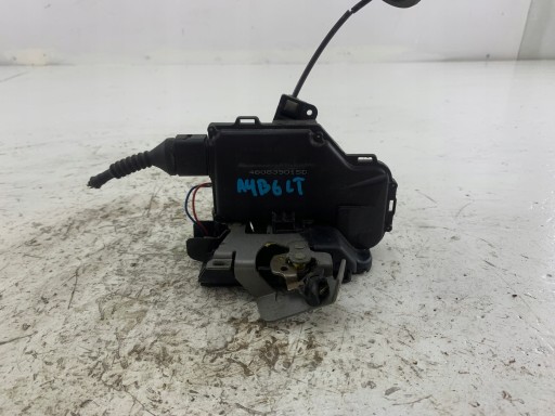 AUDI A4 B6 lock door left rear part 4B0839015D