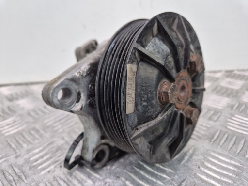 BMW 3 E92 E93 330i servo čerpadlo 676988703 N52B30AE