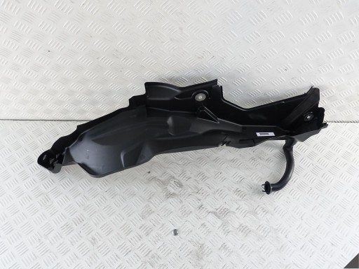 PORSCHE 992 19- drain ODPLYWU of water RYNNA left rear part
