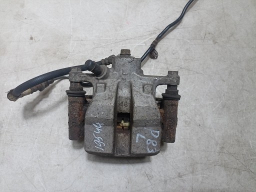 caliper brake rear part left side Toyota Sienna 3 2011 17621549