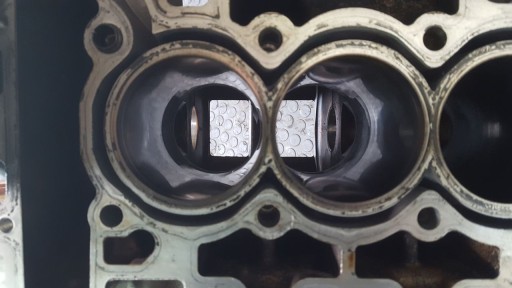 Blok dol MOTORU Mini R56 1,4 VTI