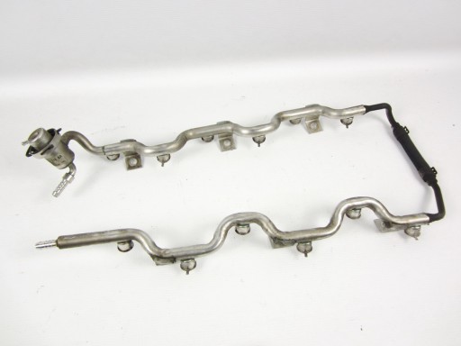 Kraftstoffverteiler Einspritzleiste VW Phaeton Audi A8 D3 W12 6.0
