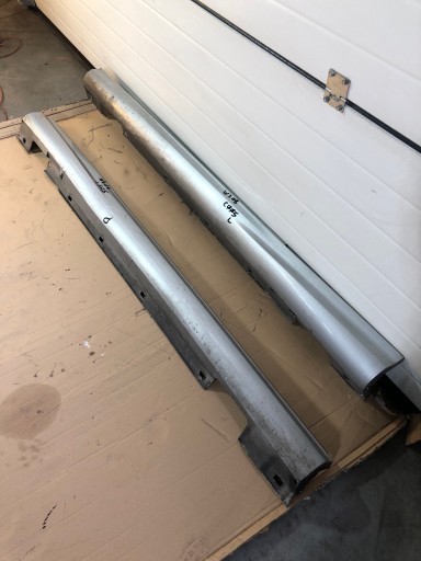 W204, - Бічні спідниці L / P Mercedes W204 Coupe Lift AMG