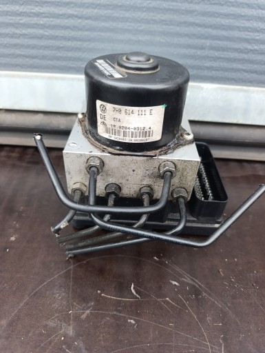 VW T5 pump ABS control unit 7H0614111E 7H0907379E