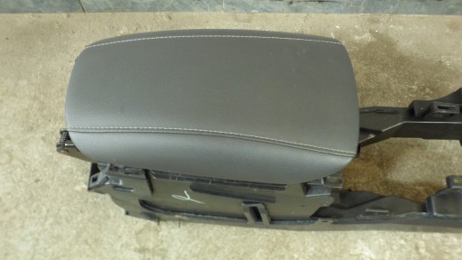 tunel central armrest ES73-F043B04-A stBDB EUROPA FORD MONDEO V MK5