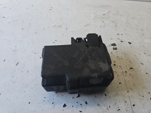 OPEL CORSA E cover KLEMY PLUSOWEJ fuses for battery