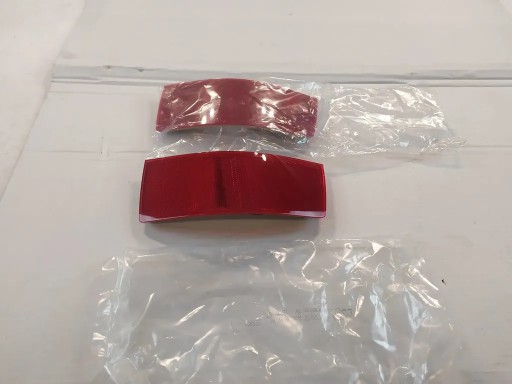 A2048200274 - Відбивач бампера лівий задній новий MB W204