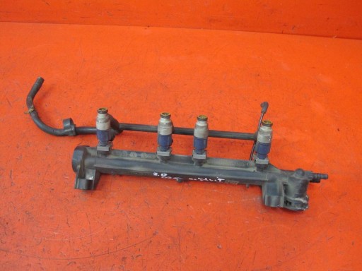 SKODA OCTAVIA et 1U 2.0 B AZJ Rampe injection Injecteurs Injecteurs KOMPLET