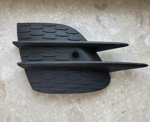 MERCEDES E-KLASA W213 2020 LIFT AMG left grid grille of a bumper A2138858904