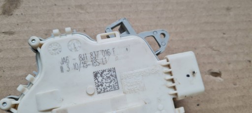 S6 C7 4G LIFT A6 lock door right front 5PIN 8J1837016F A7 4G S7
