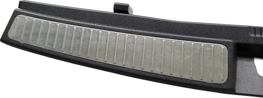MERCEDES GLK X204 couverture seuil coffre A2046901987