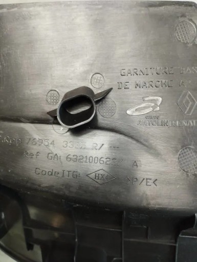 Renault Kadjar cover of the threshold 769543335R
